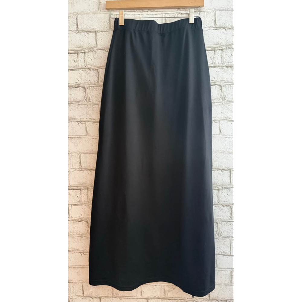 NWT High Waisted Decorative Button Split 2-in-1 Maxi
Casual Skirt Black Size Sma - Picture 3 of 5